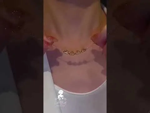 2-in-1 Magnetic Four Leaf Clover Necklace