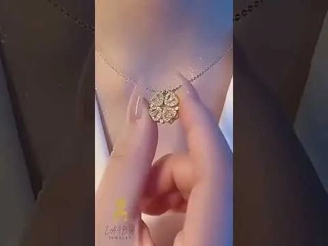 2-in-1 Magnetic Four Leaf Clover Necklace