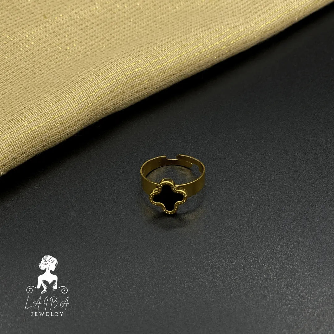 Stainless Steel Black Clover - Set of 4 Include ( Bracelet, Pendant, Adjustable Ring & Earrings )