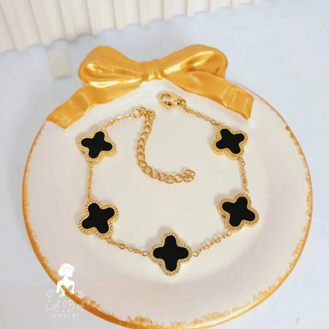 Stainless Steel Black Clover - Set of 4 Include ( Bracelet, Pendant, Adjustable Ring & Earrings )